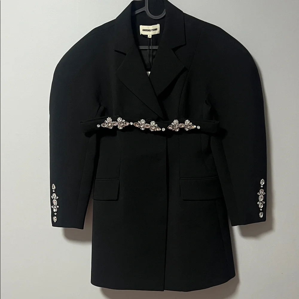Elegant Black Blazer dress with Crystal Embellishments! - Picture 4 of 16